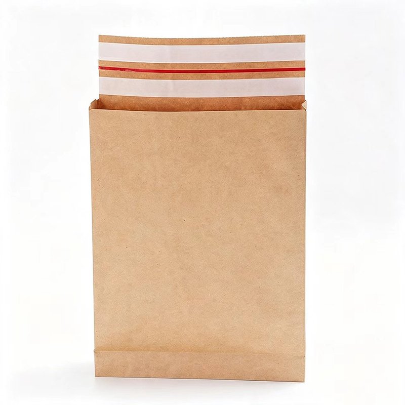 Self‑adhesive kraft paper mailing bag